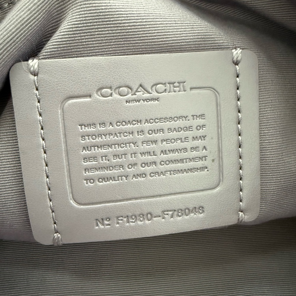 Coach Large Lavender Wristlet with Moon Design - Picture 7 of 8